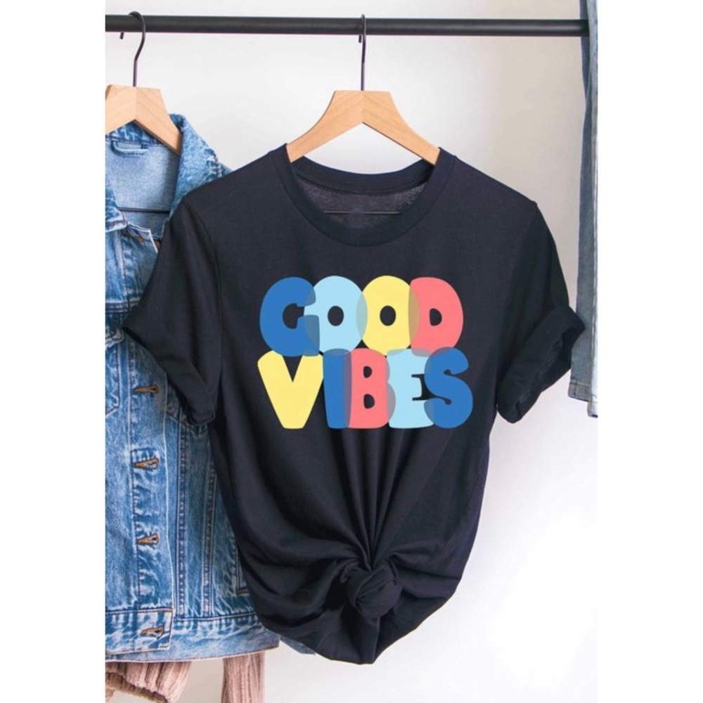 Good vibes short sleeve tee in charcoal